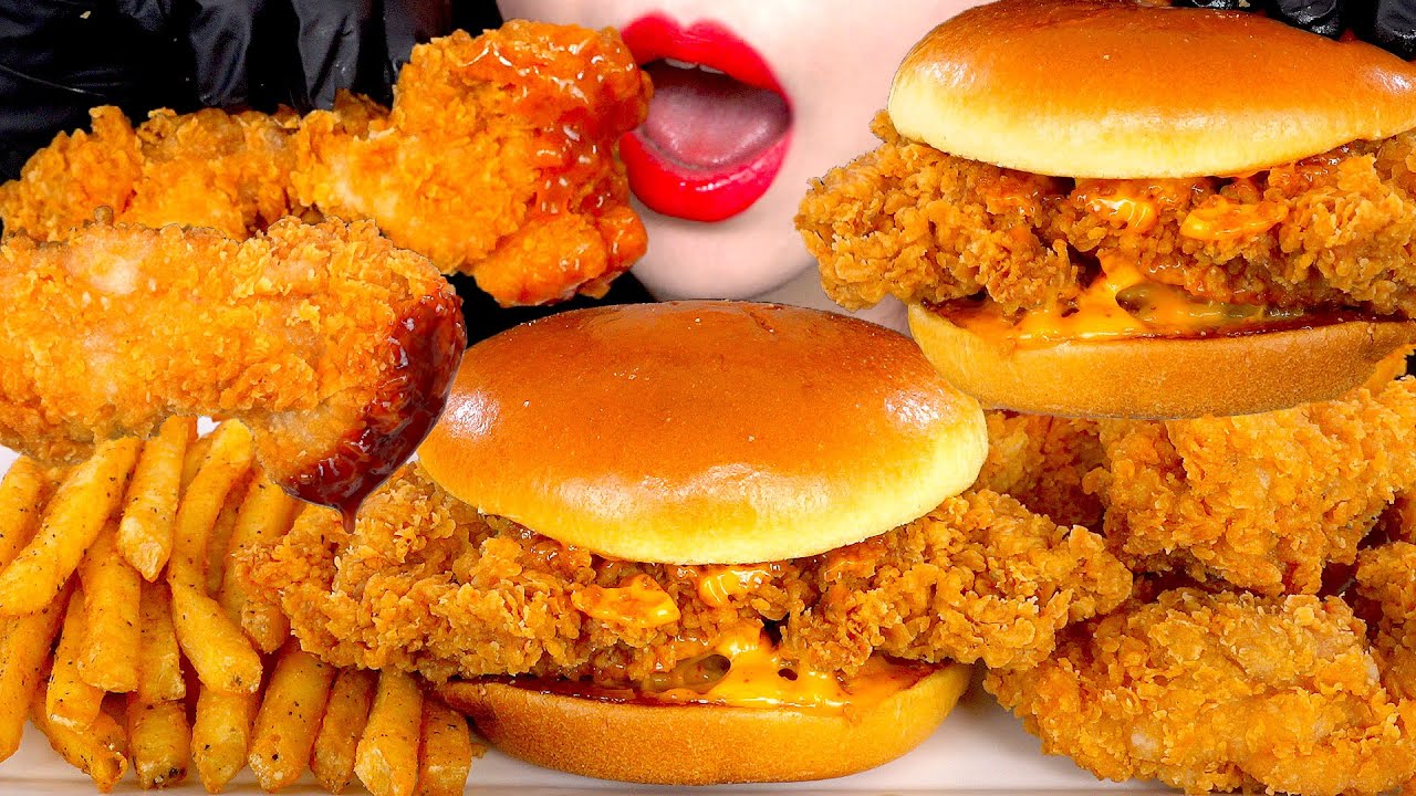 Asmr Popeyes Fried Chicken Sandwich Fries 파파이스 치킨 샌드위치 먹방 Mukbang Eating Sounds 咀嚼音 Zoey Asmr